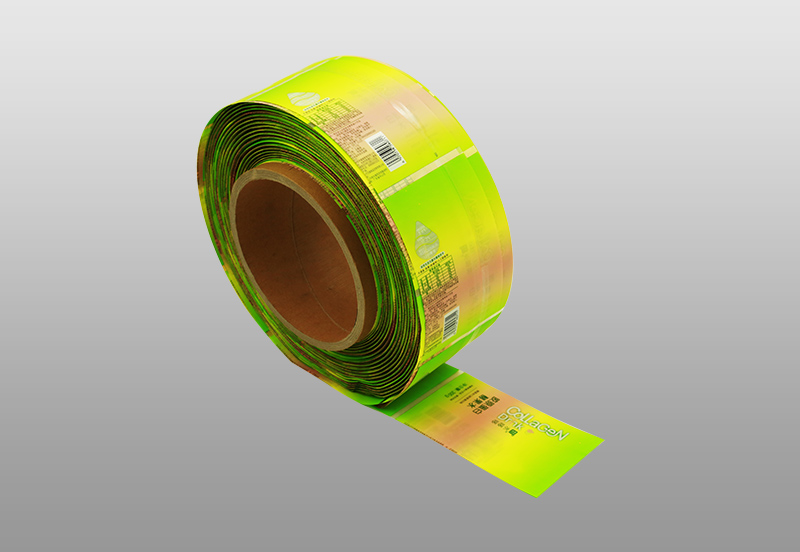 What are the advantages of heat shrinkable labels?